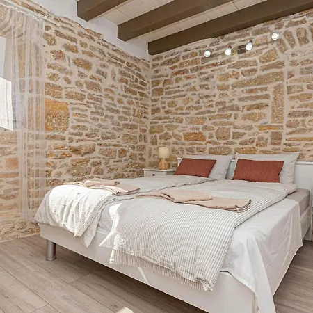 4 Bedroom Lovely In *